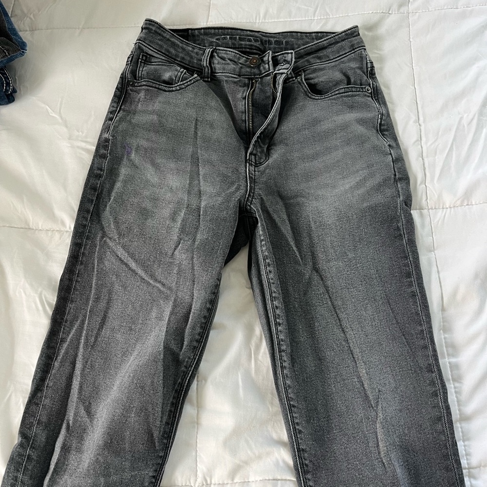 american eagle mom jean